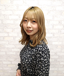 ネイリスト　梶村　佳奈