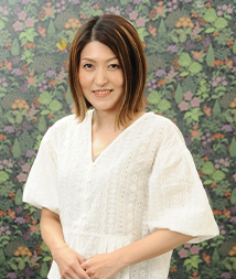 ネイリスト 圓山孝子